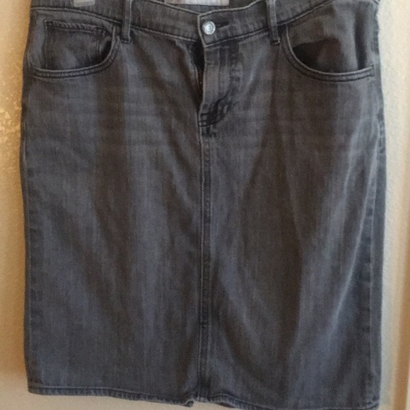 Old Navy Dresses & Skirts - Old navy faded black denim skirt